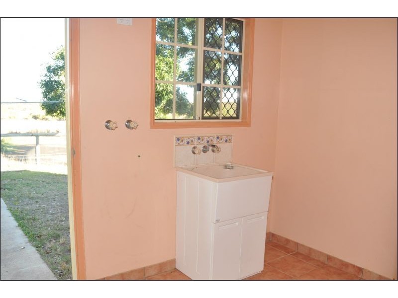 27 Scrubby Creek Road, Southern Cross QLD 4820