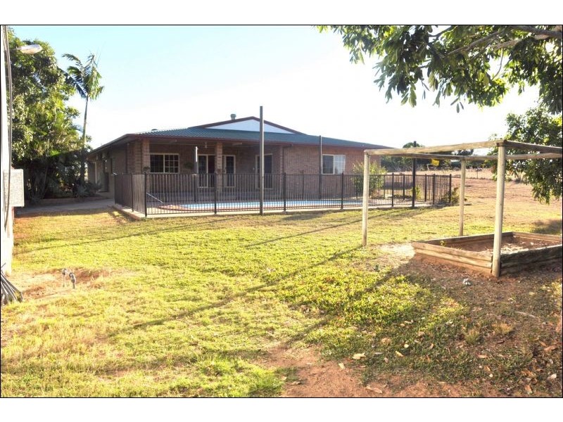 27 Scrubby Creek Road, Southern Cross QLD 4820