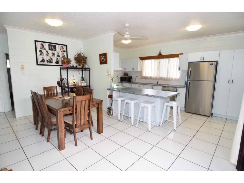 25 Armstrong Road, Queenton QLD 4820