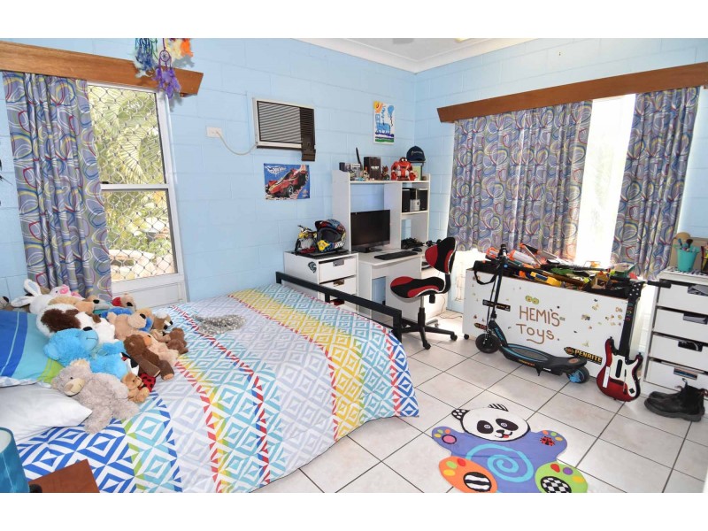 25 Armstrong Road, Queenton QLD 4820