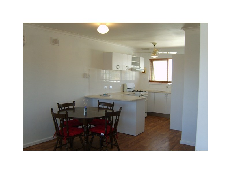 U18/17 Caroline Street, Glenelg North SA 5045