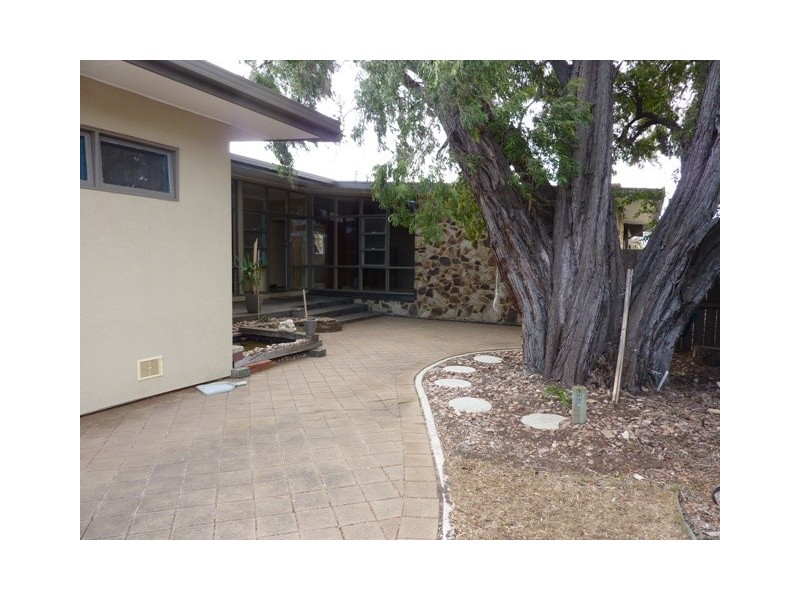 80 Shannon Ave (Cnr Fairway), Glenelg North SA 5045