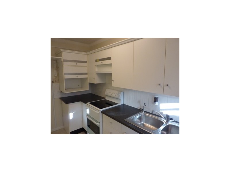 4/27 Wright Street, Henley Beach SA 5022