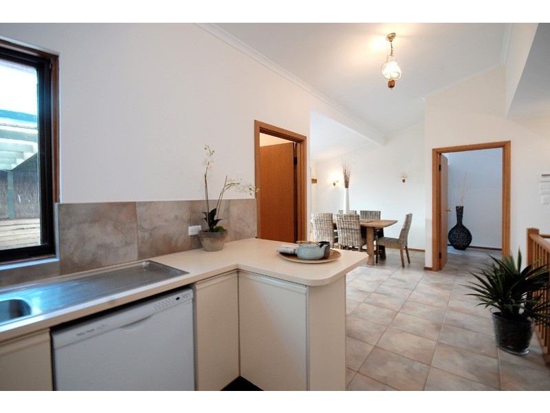 U3 35A South Esplanade (facing Broadway), Glenelg South SA 5045