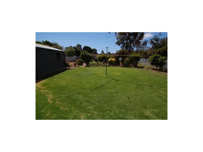 304 Oaklands Road, Park Holme SA 5043