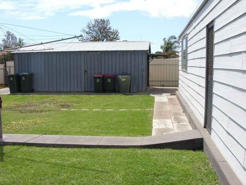 11 Barbara Avenue, Morphett Vale SA 5162