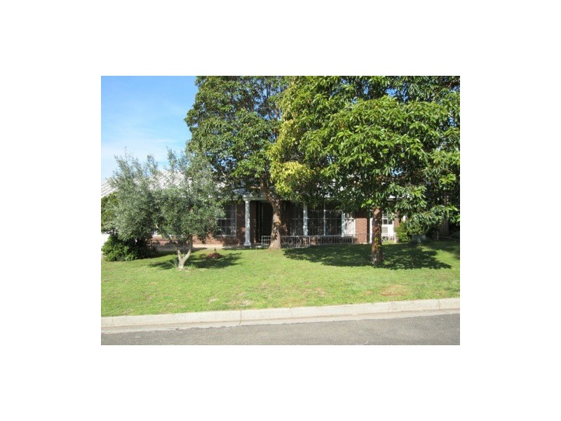 11 Carriabean Crescent, Happy Valley SA 5159