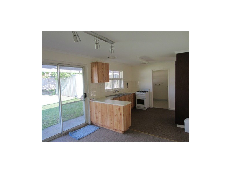 11 Carriabean Crescent, Happy Valley SA 5159