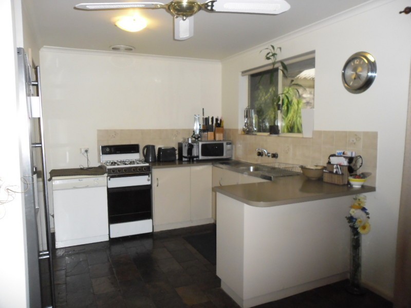 8 Abbaron Court, Aberfoyle Park SA 5159