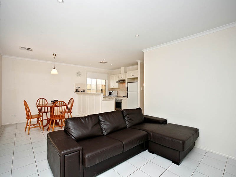 6 Francis Street, Happy Valley SA 5159