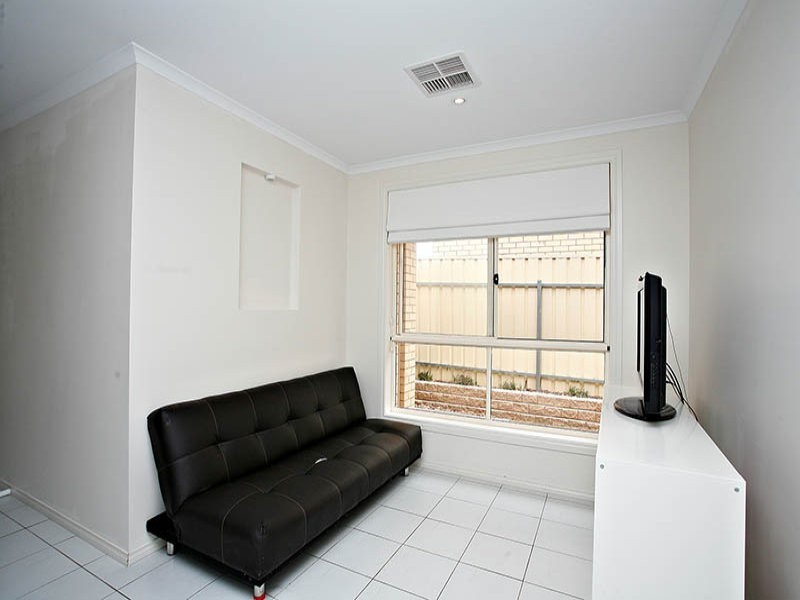 6 Francis Street, Happy Valley SA 5159