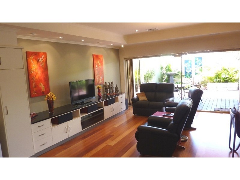 Glenelg SA 5045