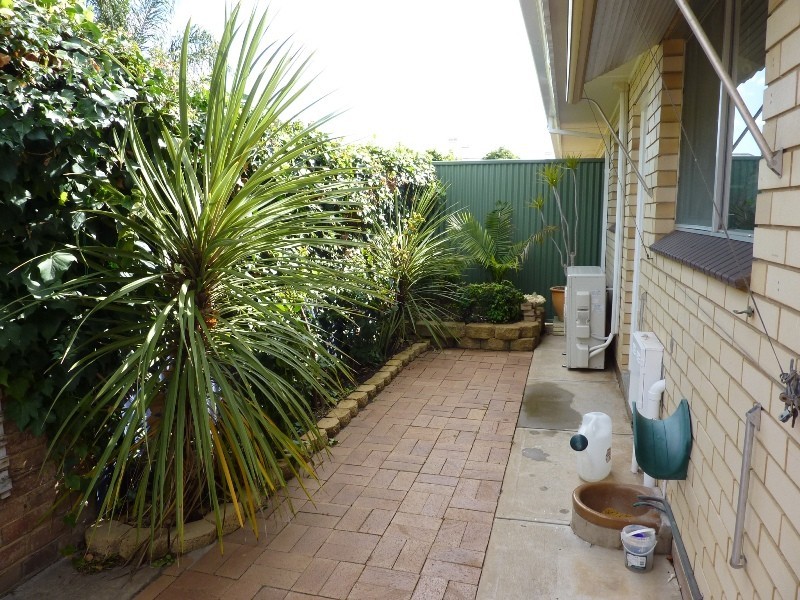 U2 / 4 Balmoral Avenue, North Brighton SA 5048