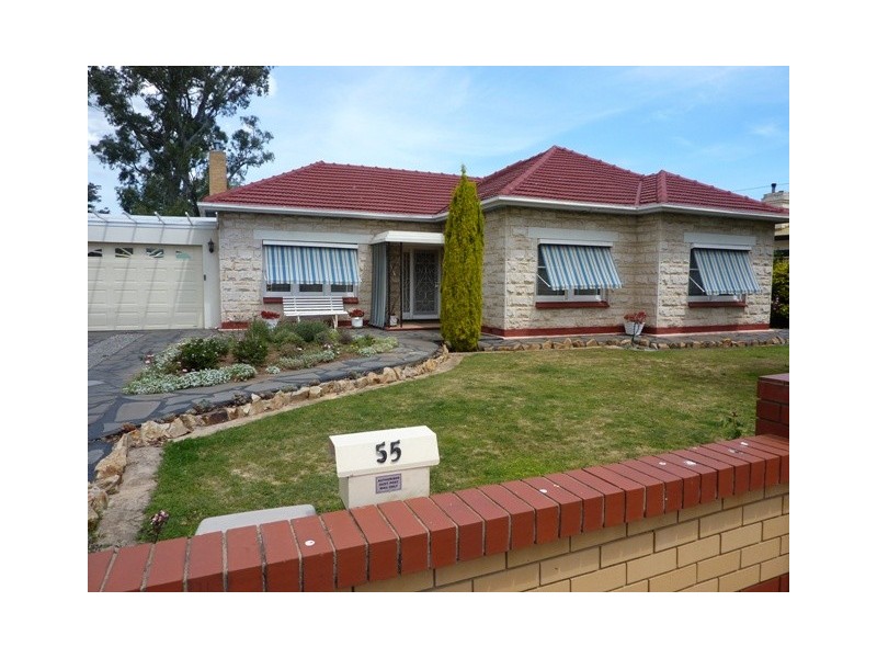 55 Avenue Road, Cumberland Park SA 5041