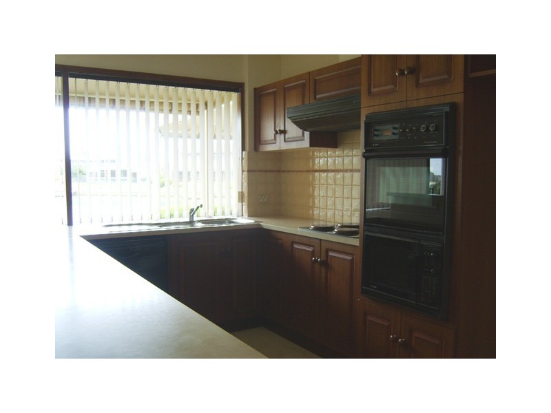 U5 74 Martin Court, West Lakes SA 5021