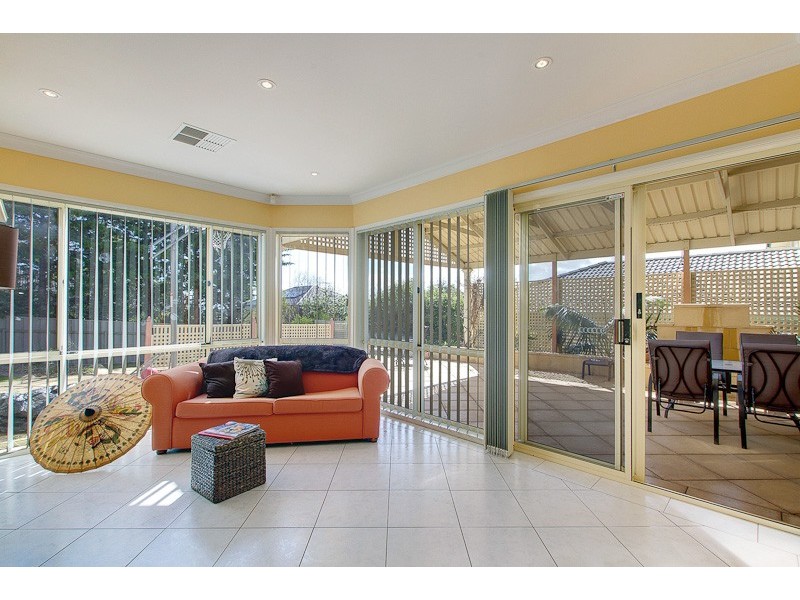 20 Ingleton Drive, Hallett Cove SA 5158