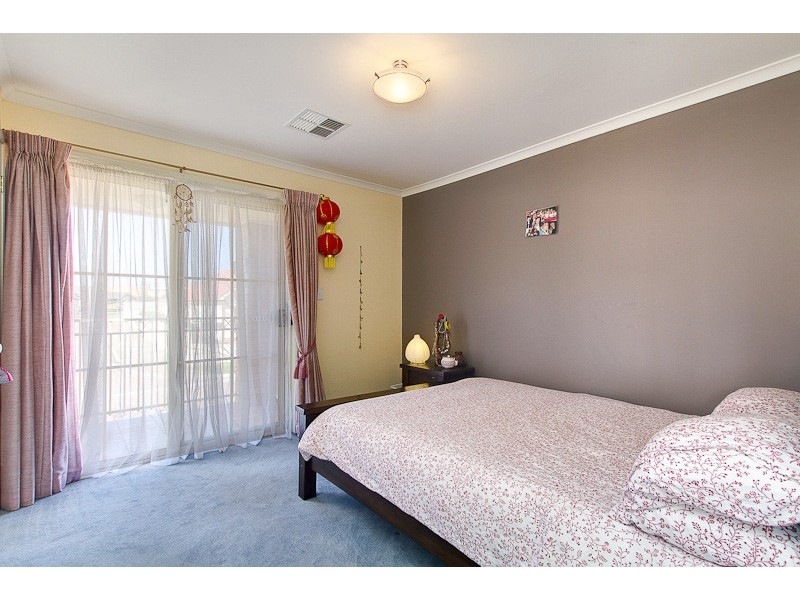 20 Ingleton Drive, Hallett Cove SA 5158