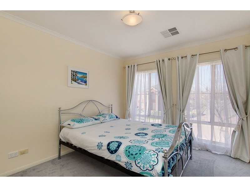 20 Ingleton Drive, Hallett Cove SA 5158