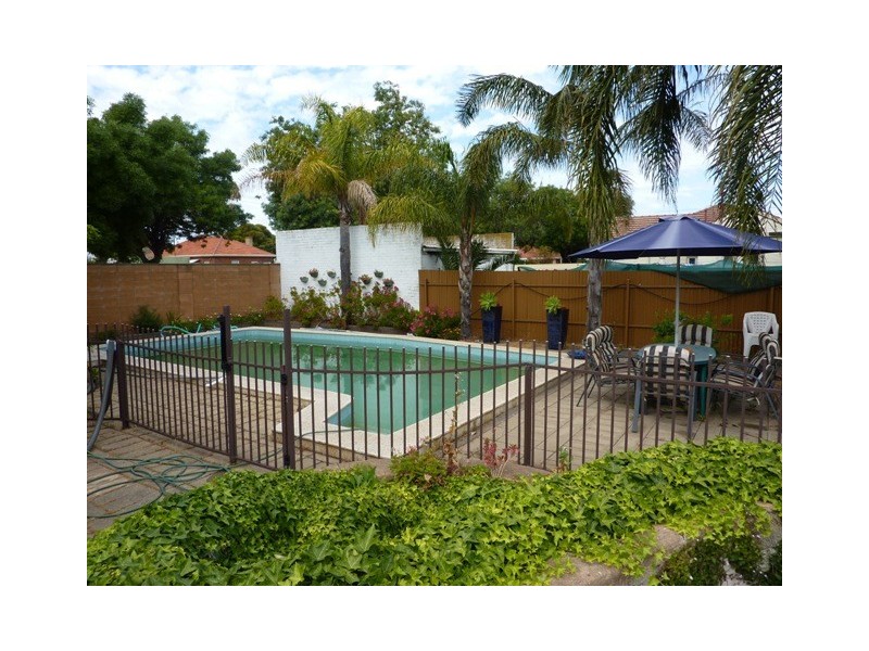 32 Gower Street, Glenelg East SA 5045
