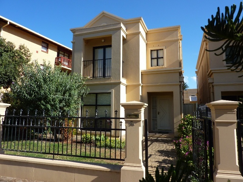 5A Broadway, Glenelg South SA 5045