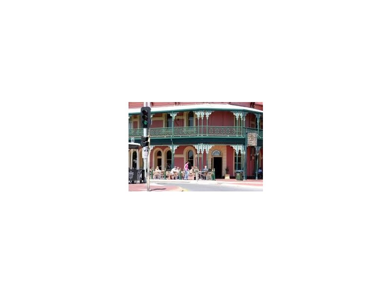 3/197 The Esplanade (entry via Seaview Road), Henley Beach SA 5022