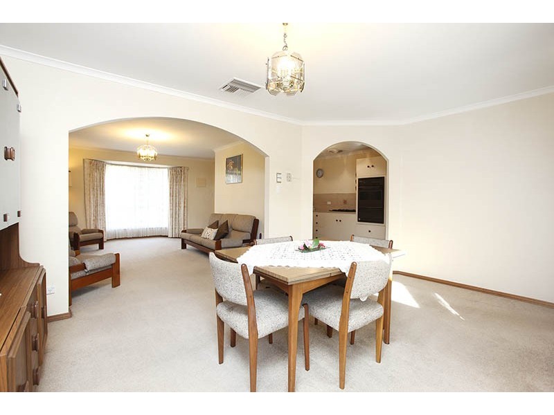 2/11 Renown Avenue, Clovelly Park SA 5042