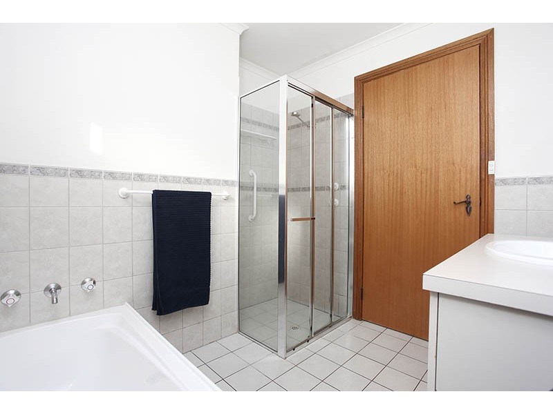 2/11 Renown Avenue, Clovelly Park SA 5042