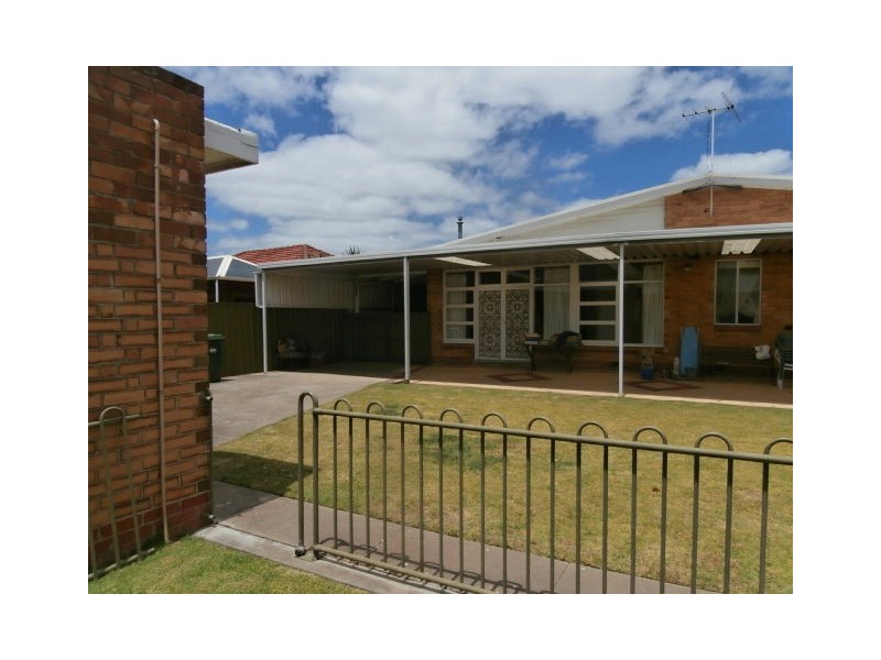 25 Fairway Avenue, Glenelg North SA 5045