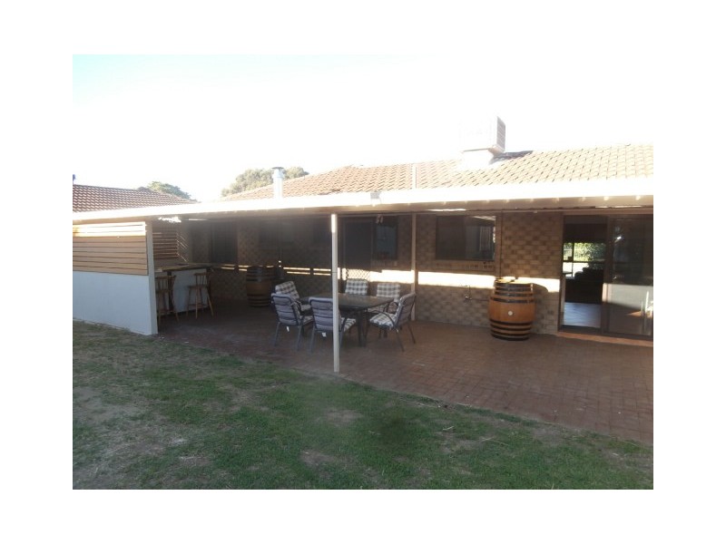 13 Julia Crescent, Woodcroft SA 5162