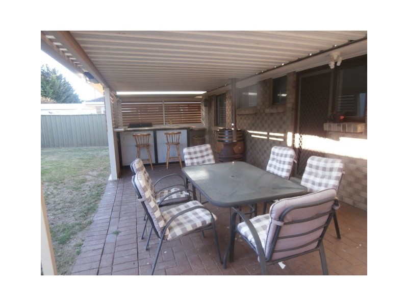 13 Julia Crescent, Woodcroft SA 5162