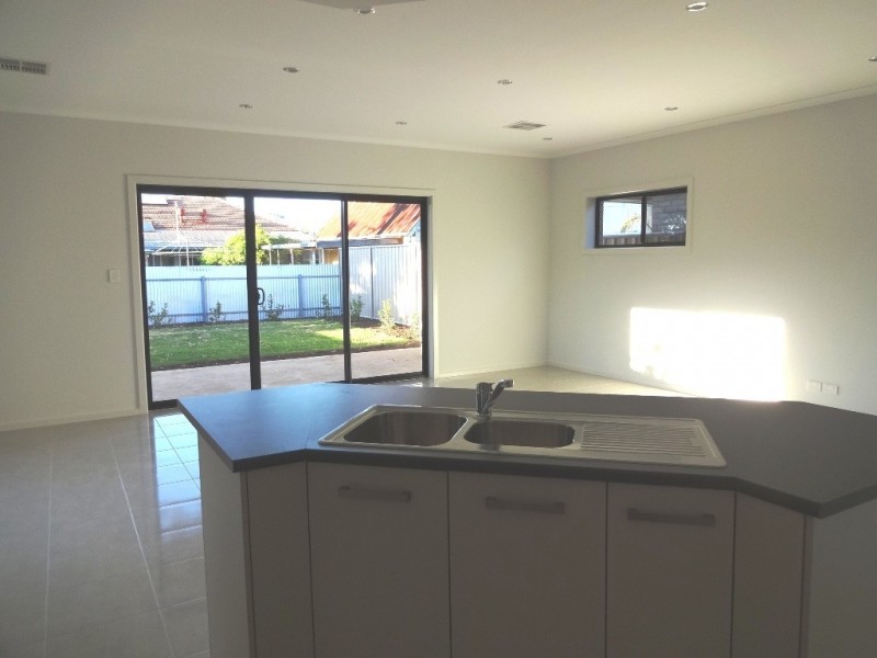 10A Minns Street West, Seaton SA 5023