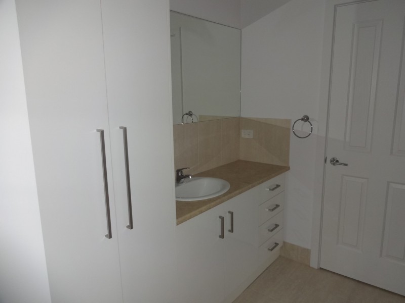 304B Oaklands Road, Park Holme SA 5043