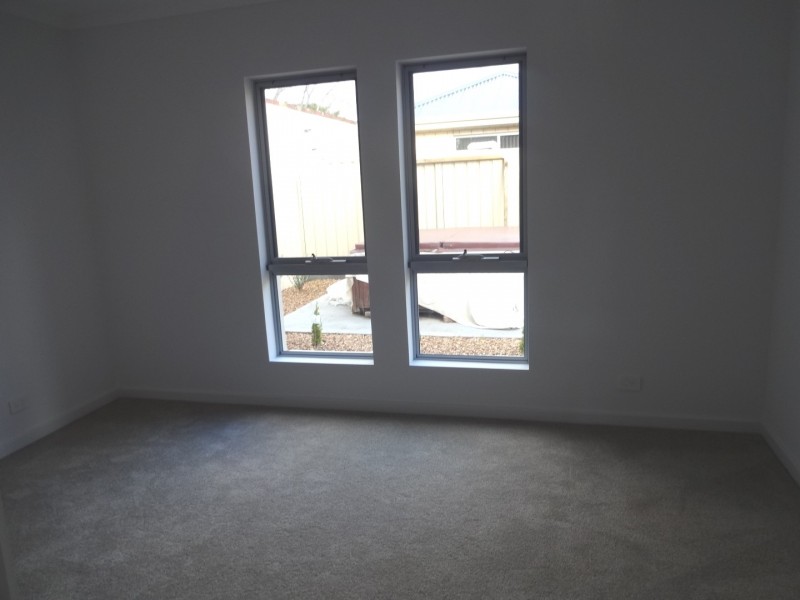 304B Oaklands Road, Park Holme SA 5043