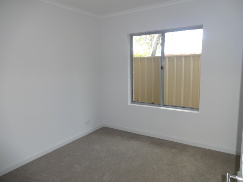 304B Oaklands Road, Park Holme SA 5043