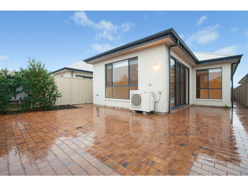 17 Valma Avenue, Fulham Gardens SA 5024