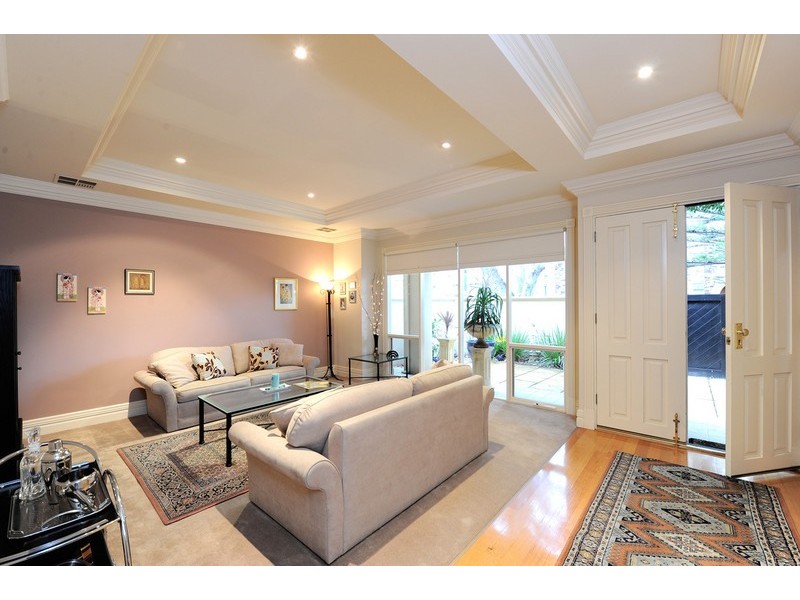 6/7 Torrens Square, Glenelg SA 5045