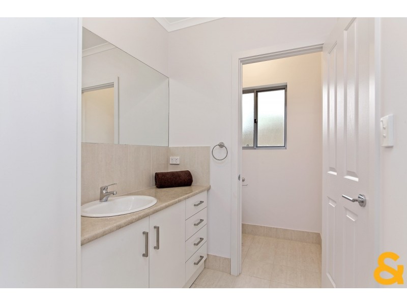 304B Oaklands Road, Park Holme SA 5043