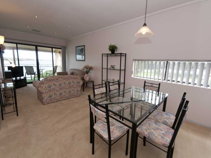 3/242 Trimmer Parade, West Lakes SA 5021