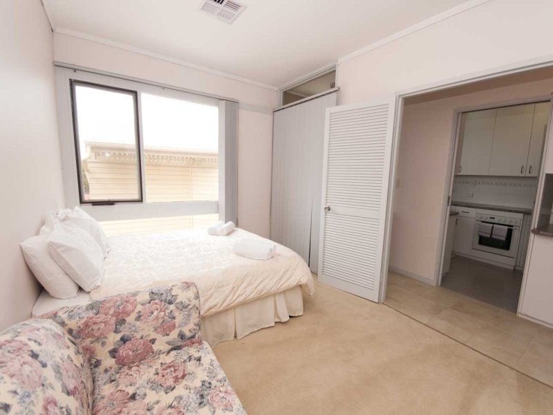 3/242 Trimmer Parade, West Lakes SA 5021