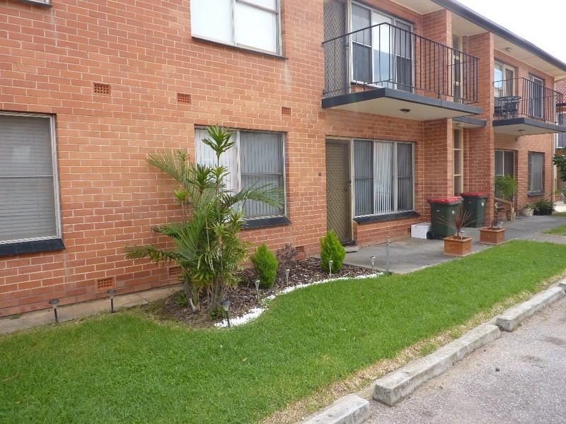18/2 Harrow Road, Somerton Park SA 5044
