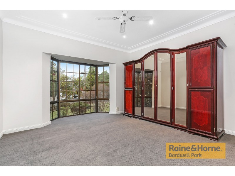 5 Larkhall Avenue, Earlwood NSW 2206