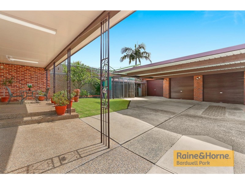 5 Larkhall Avenue, Earlwood NSW 2206