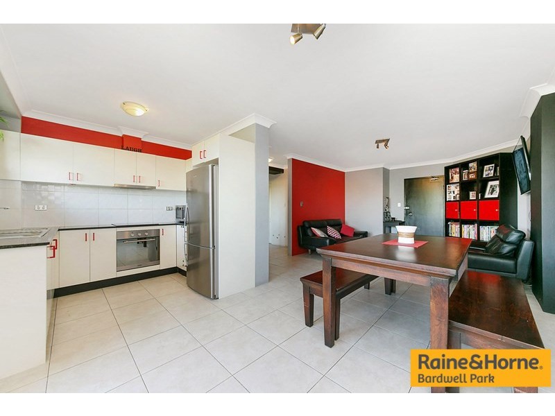 24/7-9 Cross Street, Bankstown NSW 2200