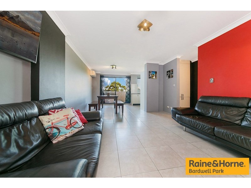 24/7-9 Cross Street, Bankstown NSW 2200