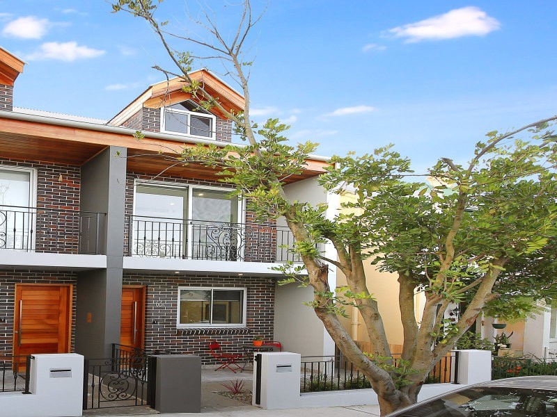 2/63 Brown Street, St Peters NSW 2044