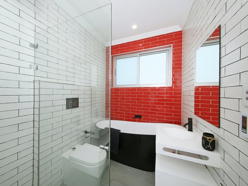 2/63 Brown Street, St Peters NSW 2044