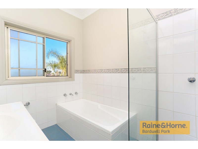 1/25-27 Bower Street, Roselands NSW 2196