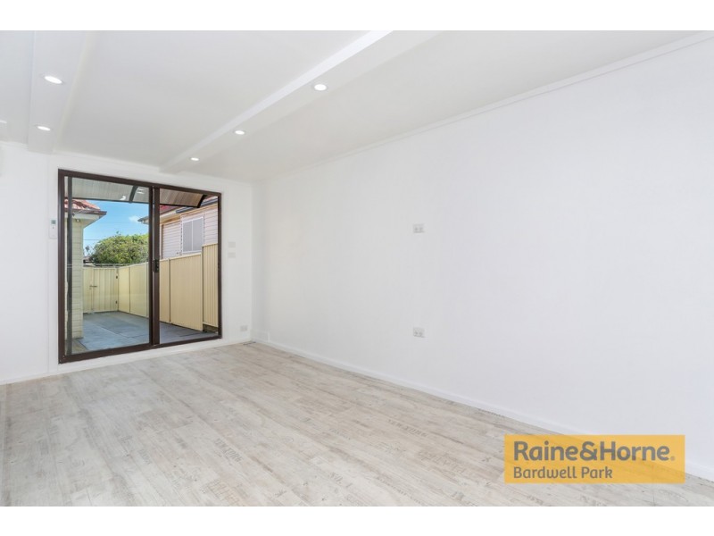 12 Bonds Road, Roselands NSW 2196