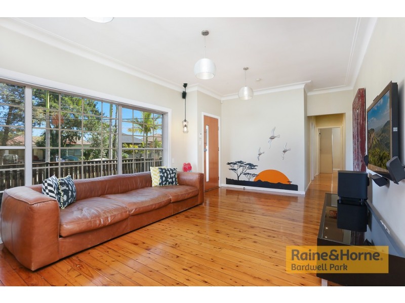 36 Roseview Avenue, Roselands NSW 2196