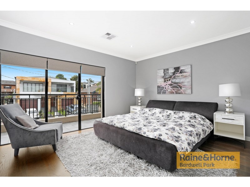 19 River Street, Earlwood NSW 2206